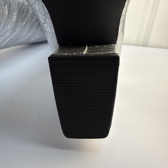 Steve Madden Women's Silver 5.5 Croft Pointed Toe Knee High Boots NWOB - Picture 16 of 16